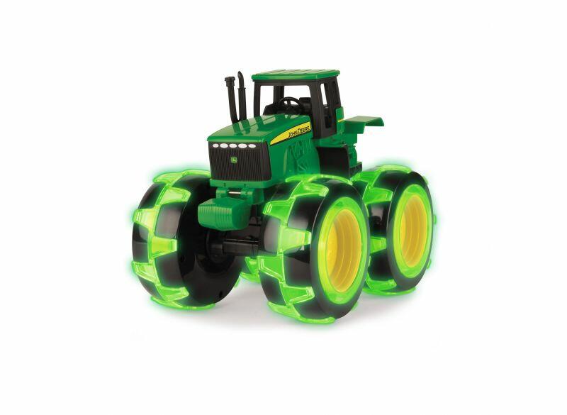 HRAČKA JOHN DEERE MONSTER TREADS SE SVÍTÍCÍMI KOLY