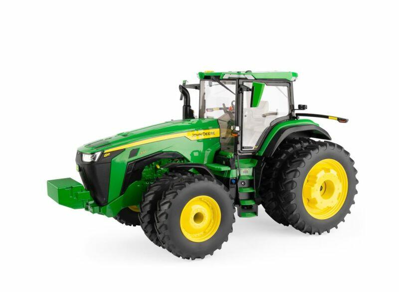 Model John Deere traktor 8R 370 1:16 - pohled z boku