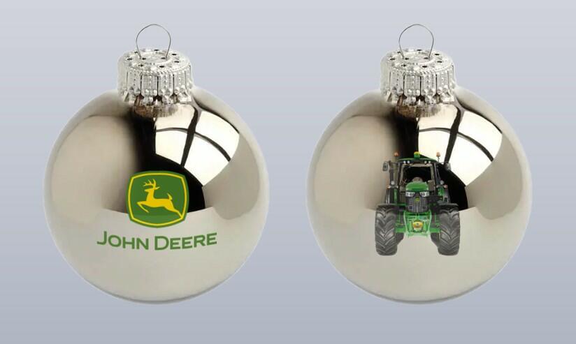 Vánoční ozdoby John Deere stříbrné, 2ks - pohled zepředu