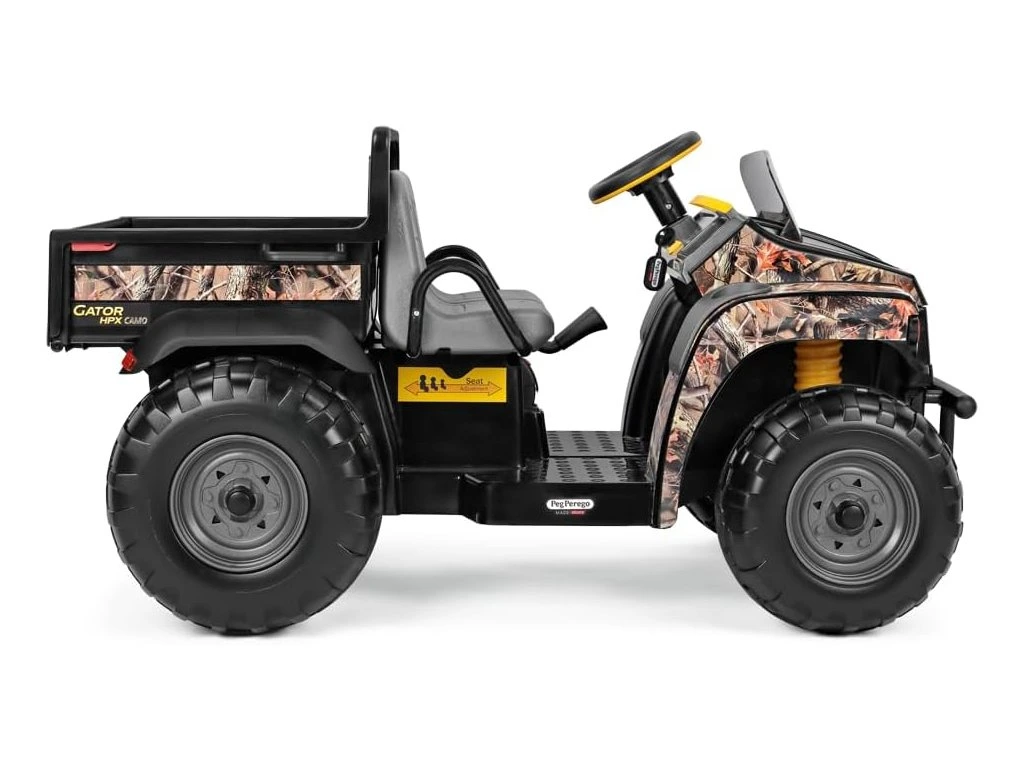 Elektricky-HPX-Gator-John-Deere-Camo-pohled-ze-strany.jpg
