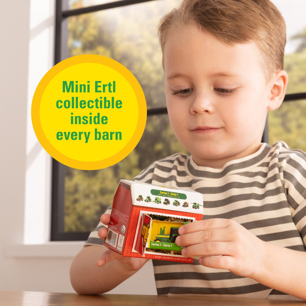 Hračka John Deere Mini Ertl - při hře