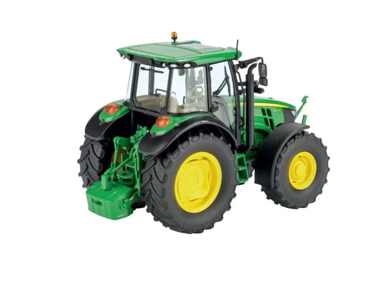 Model John Deere 5100R traktor 1:32 - pohled zezadu z boku