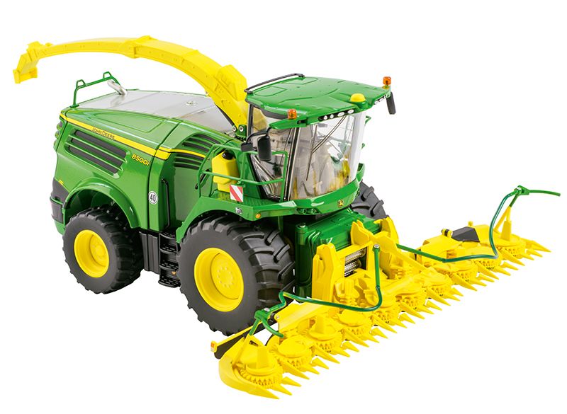 Model řezačka John Deere 8500i 1:32 - pohled z boku