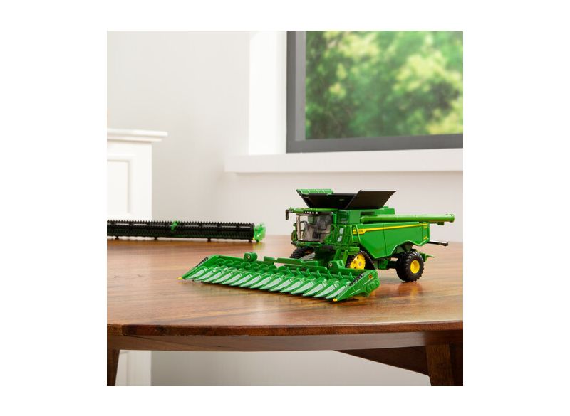Model pásový kombajn John Deere X9 1:64