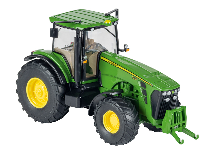 Model John Deere traktor 8330 1:87 - pohled zepředu