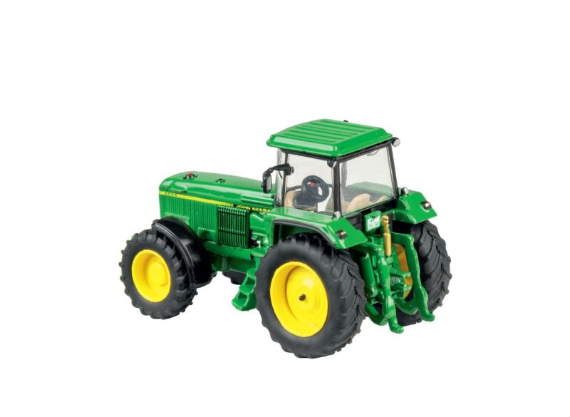 Model John Deere traktor 4955 1:87 - pohled zezadu zleva