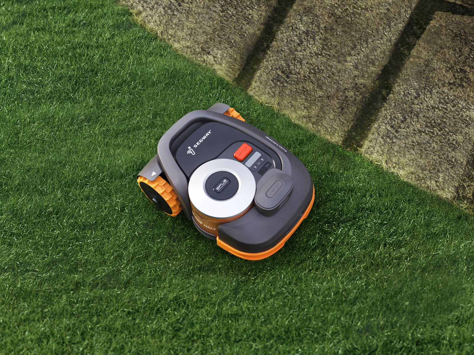 Prémiová robotická sekačka Segway Navimow H3000E