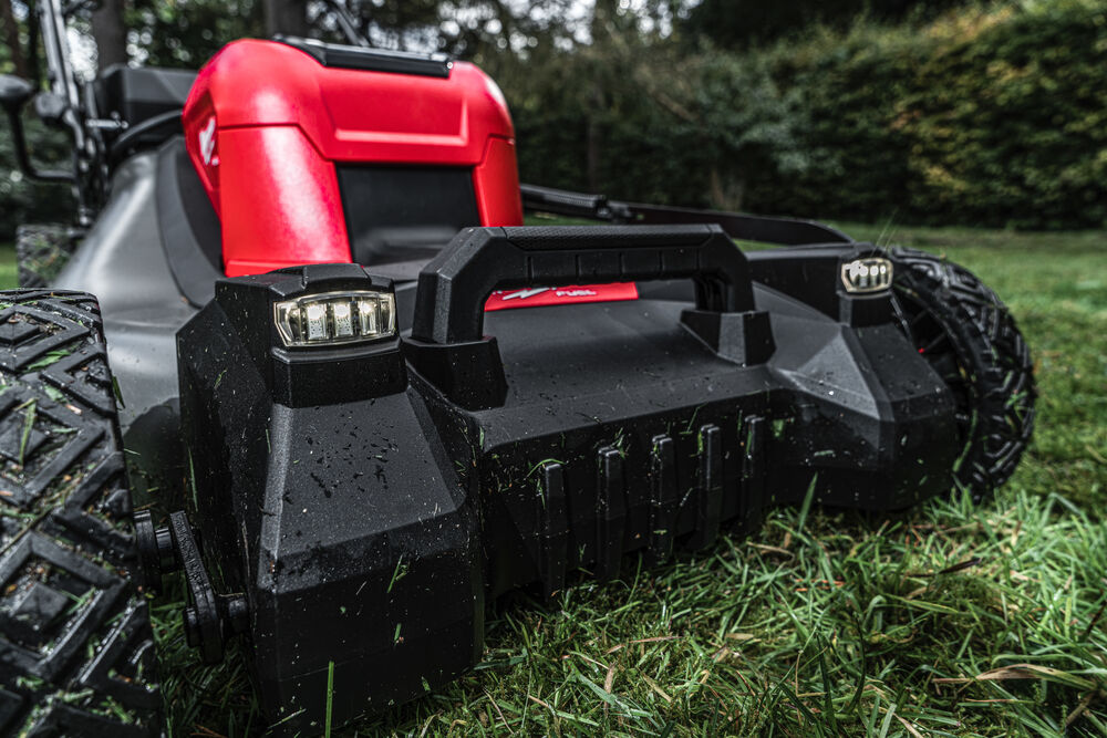 Milwaukee_M18_F2LM53_LED_osvetleni_180_stupnu