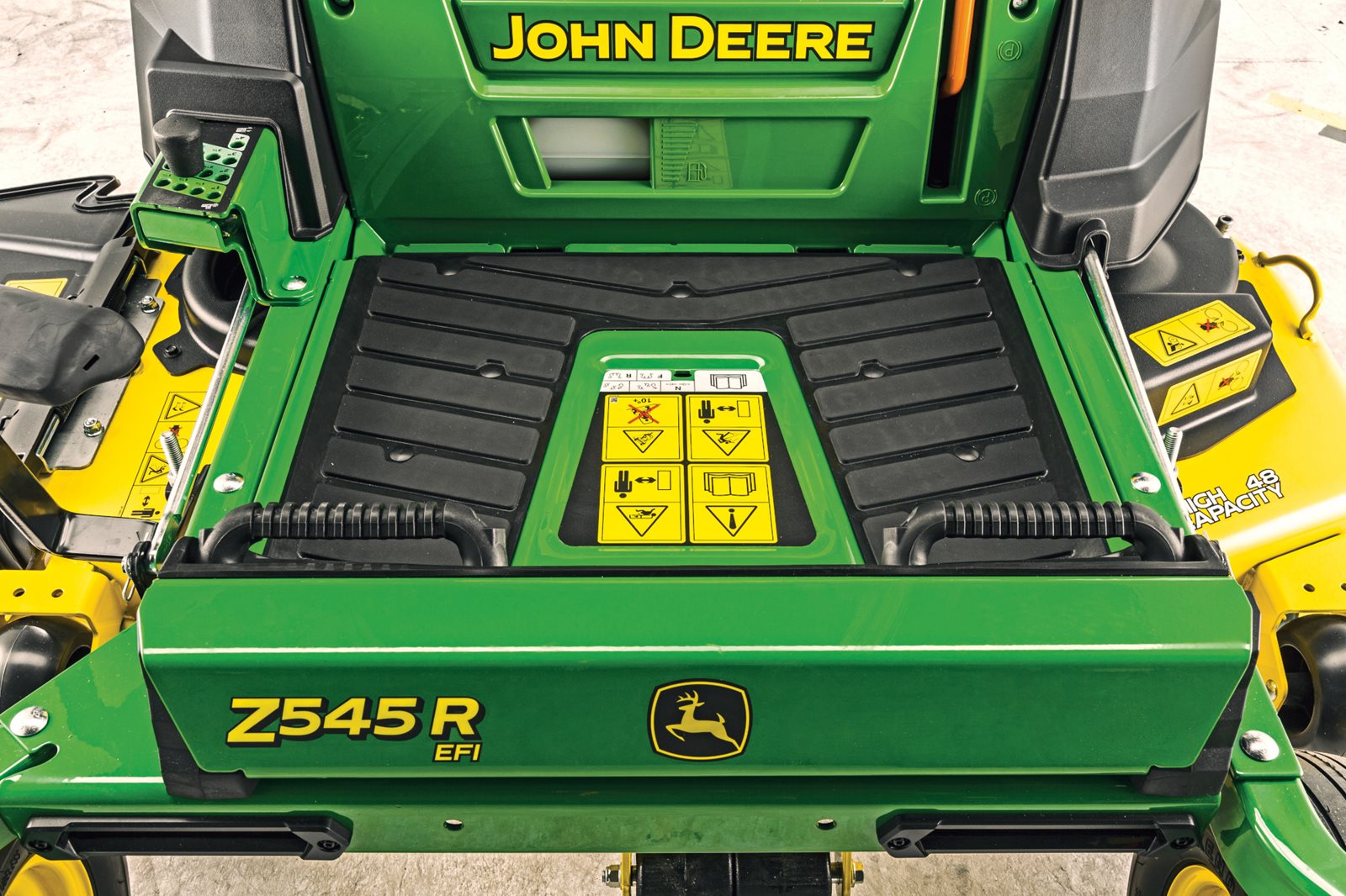 Žací stroj John Deere Z545R ZTRAK - detail stroje